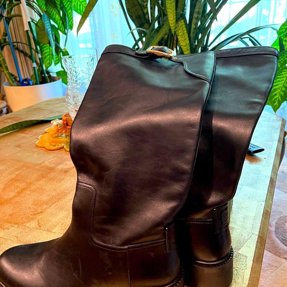 Beautiful coach leather riding boots sz10